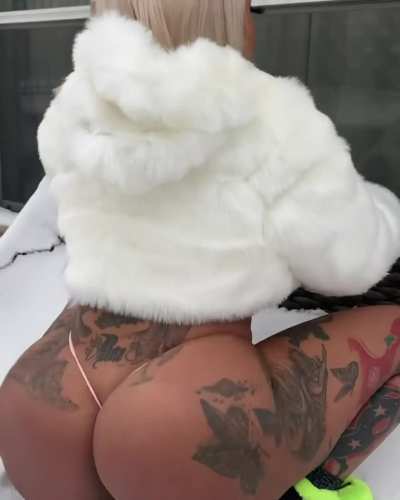 Ass in the Snow