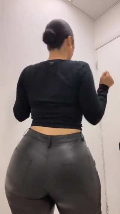 😃