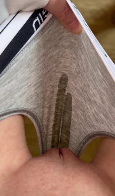 pissing my panties &amp;gt;~&amp;lt;