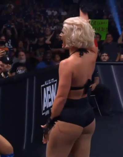 Toni Storm