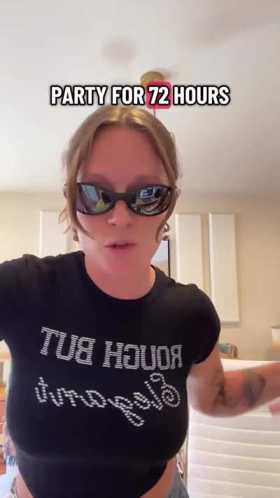 Tove Lo via Instgram: "It's Friday"
