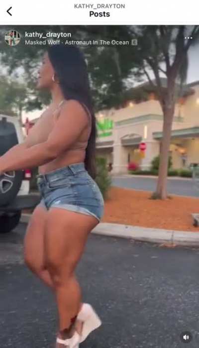 I never see Kathy Drayton or her husband discussed on here! They are some of the wildest fitness influencers ever to me 😂 you have to sign an NDA if you do one of their &ldquo;the science&rdquo; plans and I think she&rsquo;s beautiful but a lot of their content is extremel