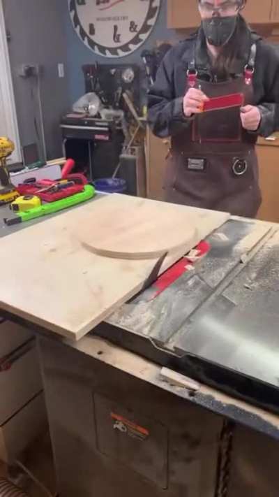 Incredible Table Saw Safety Feature