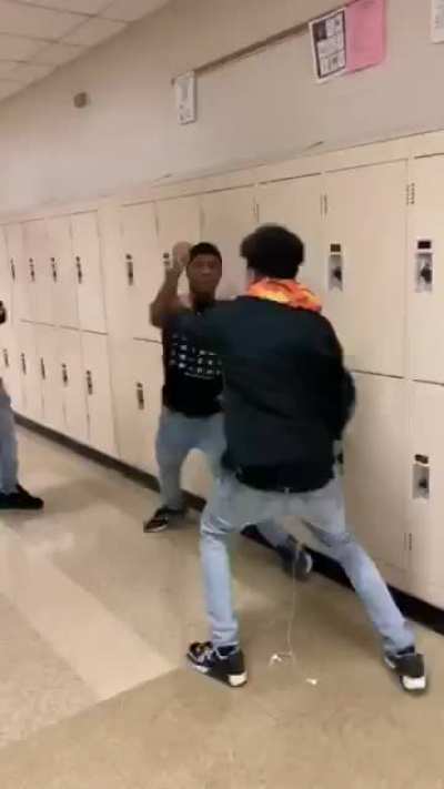 I don&rsquo;t know why niggas making boxing noises ain&rsquo;t never been in a ring in they life.