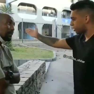 Ajuda ele muquinha