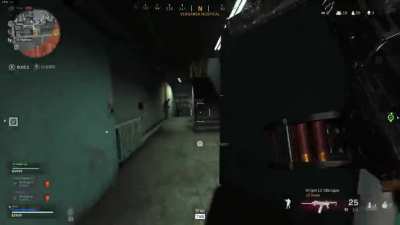 My buddy demonstrates that shotguns absolutely have their place in Warzone