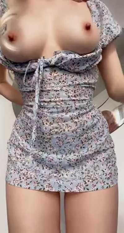 No bra for easy access 😜