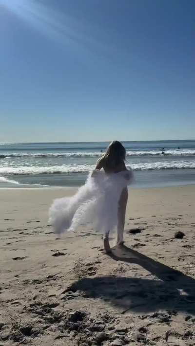 Beach day - IG December 2025