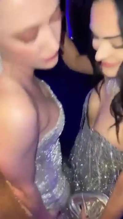 Camila Mendes