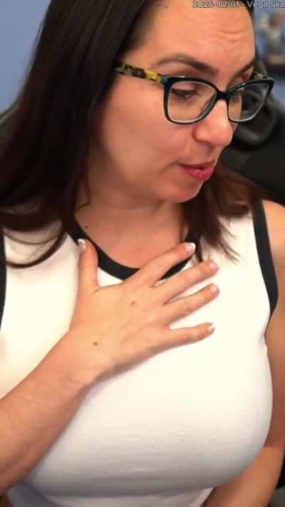 2026-02-01 Trisha Hershberger's detail on the shirt, a closer look