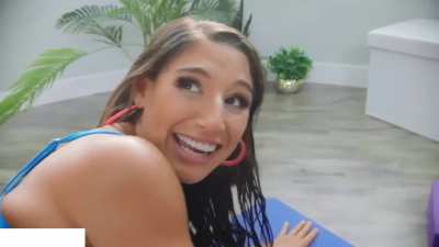 Abella&rsquo;s yoga class fuck