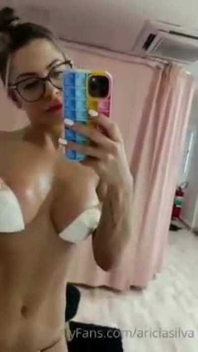 Ar&iacute;cia Silva - OF