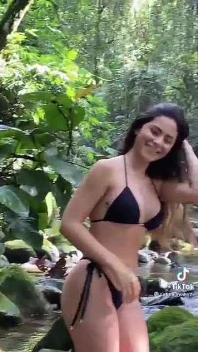 Nathalia Valente (@nat<wbr>halia<wbr>valen<wbr>te)
