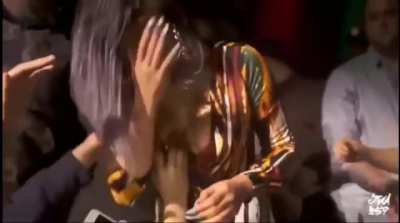 Cardi B Letting her Fans Grope Her