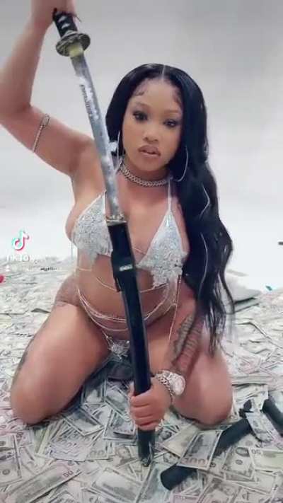 she looks thicker