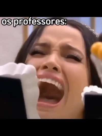 (Volta &agrave;s aulas) por cornografista.