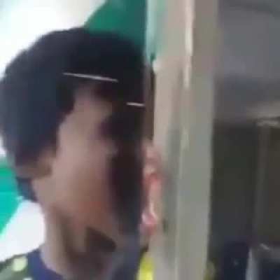 :V