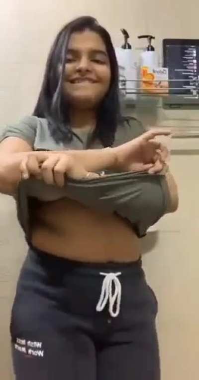 Natural&eth; Tits [18+] 