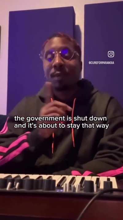 &ldquo;Y&rsquo;all think Trump building a ball room&mdash;buddy that&rsquo;s a fucking bunker. &ldquo;