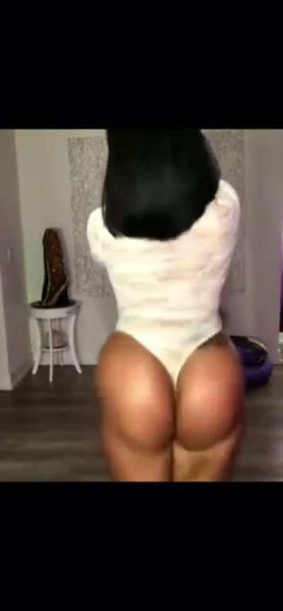 Her phat booty ass