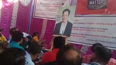 Men's activists in Bangalore recently offered a Grand Puja to Elon Musk. The group referred to Musk as a 'destroyer of Wokashura' and chanted mantras like &lsquo;Ohm Feminist Evictoraya Namah and Ohm Twitter DeFeministaraya Namah&rsquo;.