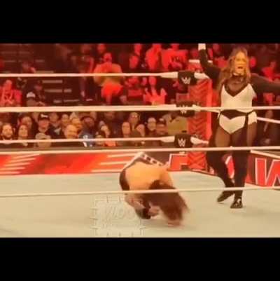 Nia Jax &amp; Raquel Rodriguez can't get enough of slapping eachother's ass at live shows or when they go to commercial breaks on raw 