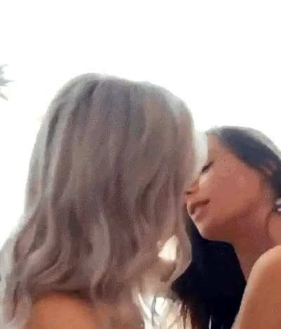 Eva Elfie and Liya Silver
