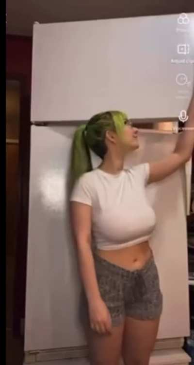 Titty drop