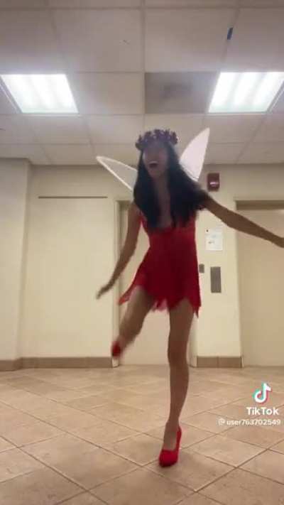 🧚&zwj;♀️
