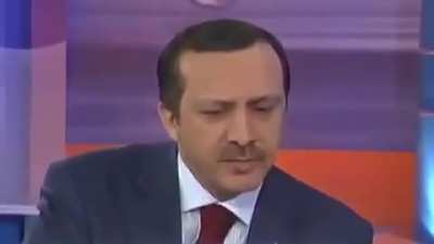 RTE: "Bizde bir adet var başımıza bir şey geldiği zaman hemen dış g&uuml;&ccedil;ler ve yabancılar deriz ancak ben buna katılmıyorum"