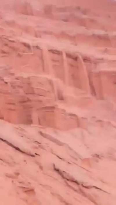 Sandfalls