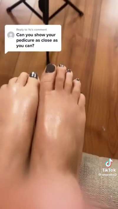 Rate the feet!