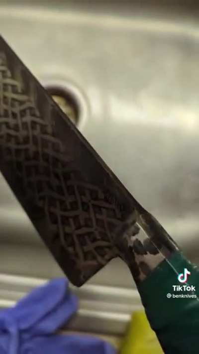 Most talented result of bladesmithing I&rsquo;ve ever seen. Didn&rsquo;t even think this was possible
