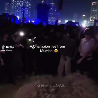 nav performing "never sleep" and "champion" (sadly without travis scott 😭) during his opening set at trav's concert for the last show of his circus maximus tour today! 🇮🇳