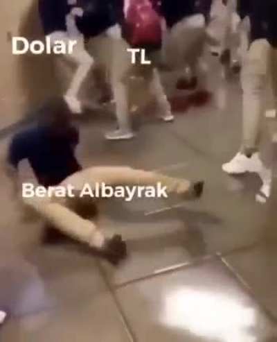 bu kafeler ne zaman a&ccedil;ılıyor, a&ccedil;ılır ? a&ccedil; kaldık amk..