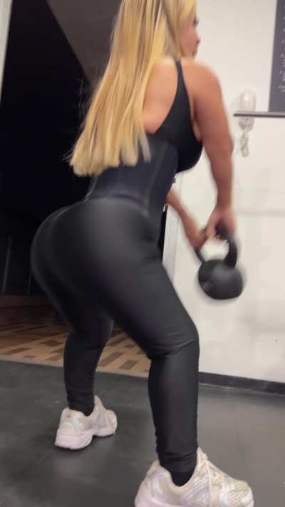 I love exercising my glutes