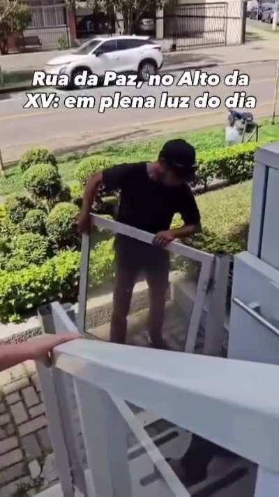 Qual seu sentimento ao ver esse vídeo?