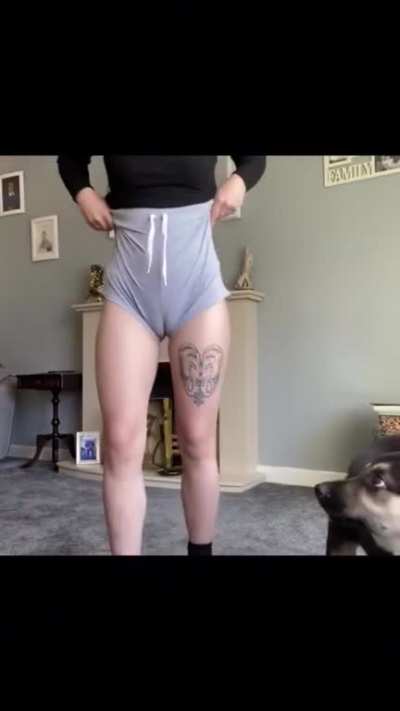 😈