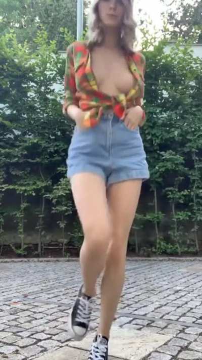 Eva Elfie 😍😍😍