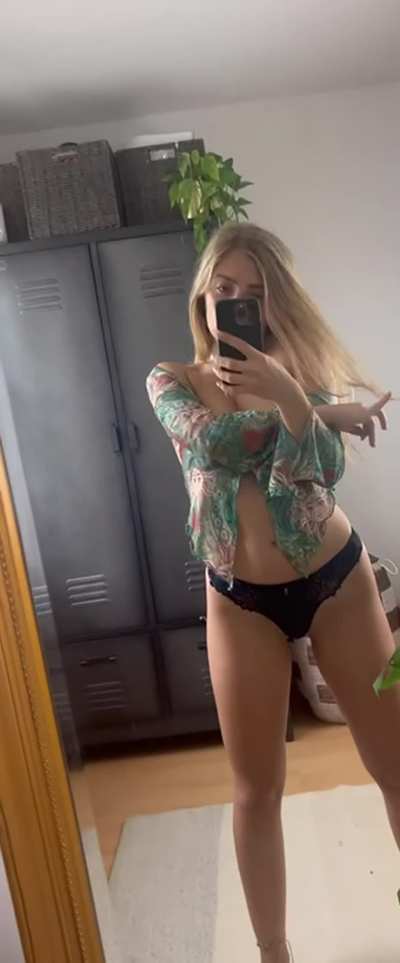 your friend giving you your daily dose of boobs (drop)