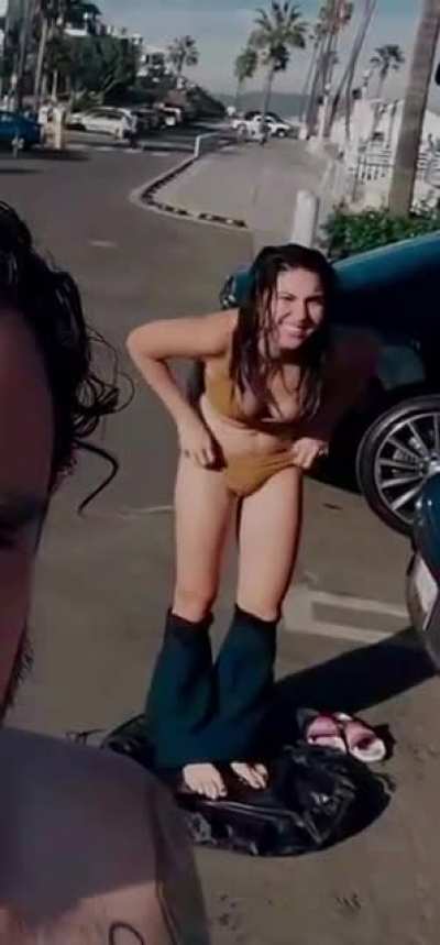 “Make sure my vag is out”