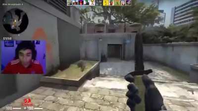 O cara ainda joga lol em 2020 kappa (credits: AcreBoy)