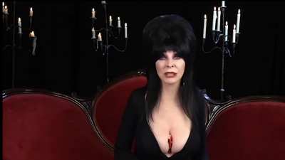 Elvira Mistress of the dark, Giant tits