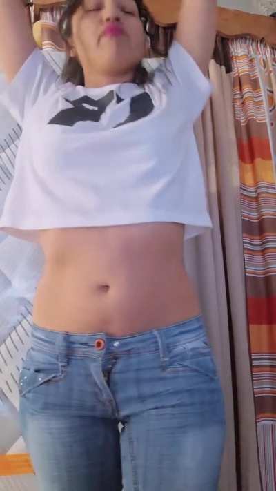 My midriff needs your hands on😏
