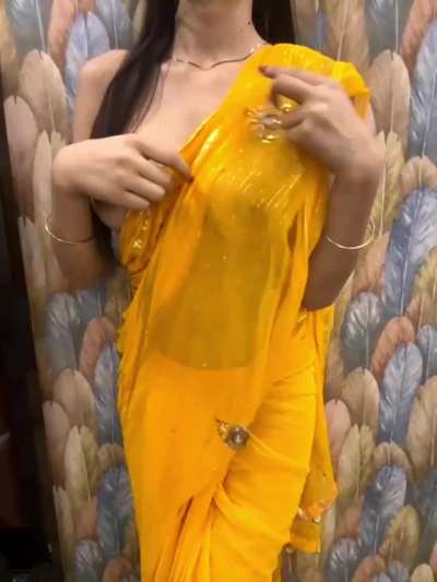 Desi Sanskari At Day , Sl*t At Night 😋