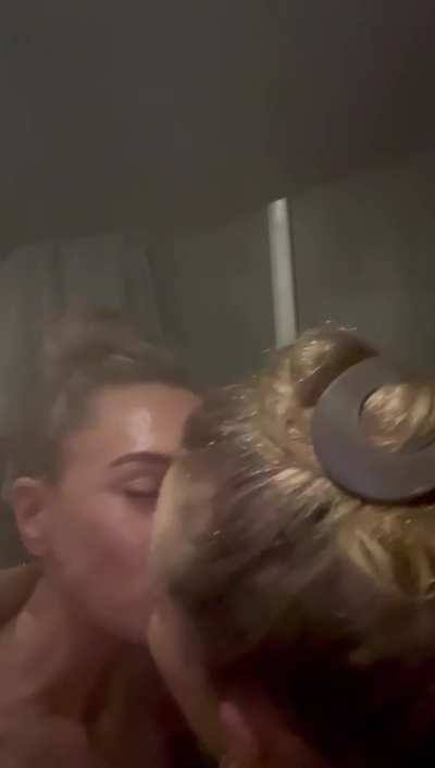 It was just a ‘friendly’ kiss that’s what besties do…