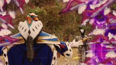 [[Dagded Dujardin]] Summons Bloodied Insect blades that rapidly attack Racules, before throwing one that pierces through his chest, causing the rest to explode and knocking him out of transformation. -King-Ohger 42