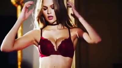 Josephine Skriver [Free Friday]