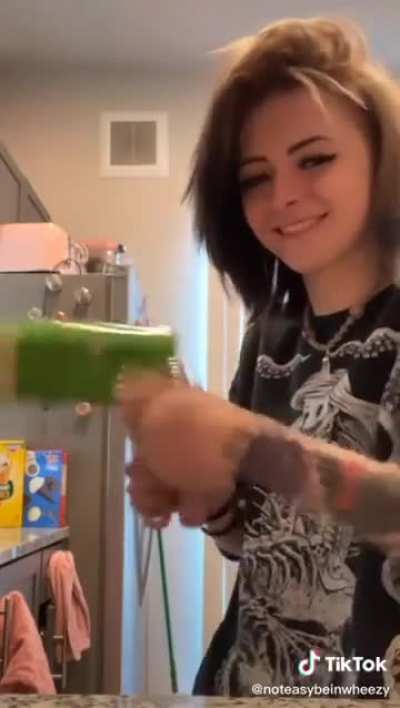 Screams of joy. OP=@wheezy on Tiktok.