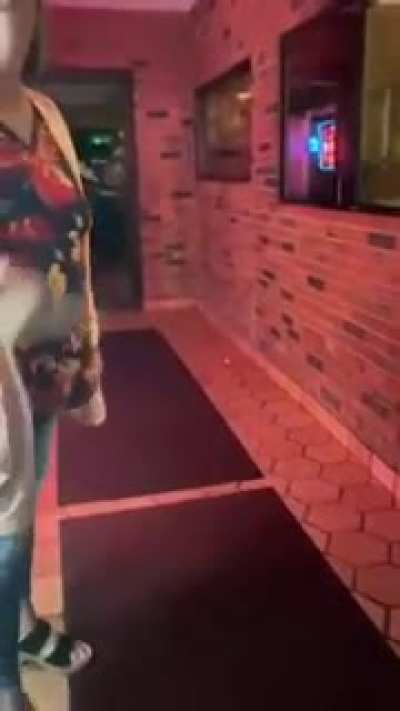 Woman freaks in out in Berlin, CT pizzeria and slaps a navy sailor, claims he's a "fake soldier" because her husband is in the army